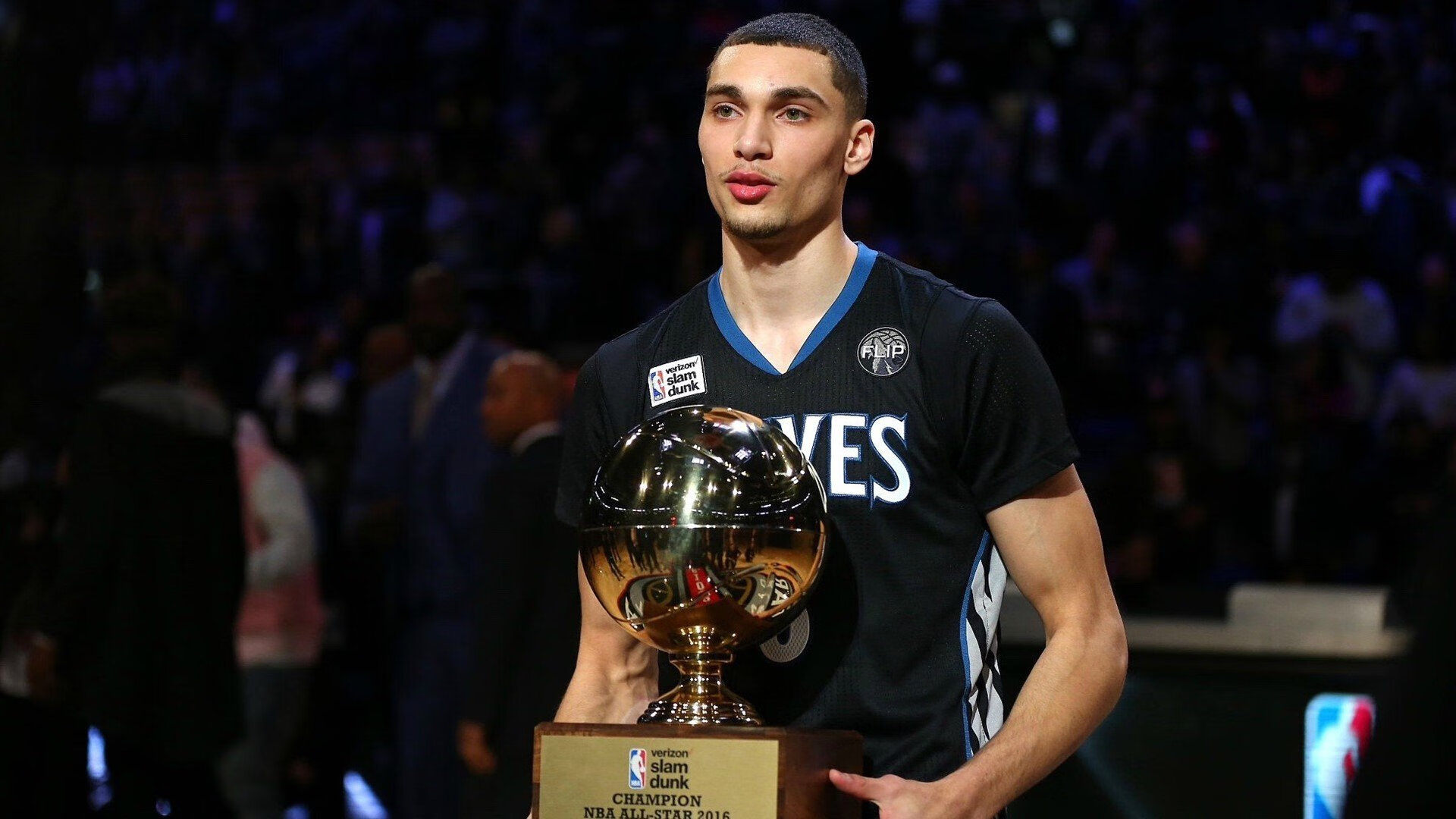 洛杉矶FC主场迎战阿尔阿赫利，德比战备受关注，洛杉矶fcvs